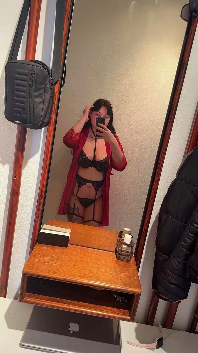 Elisa K.
